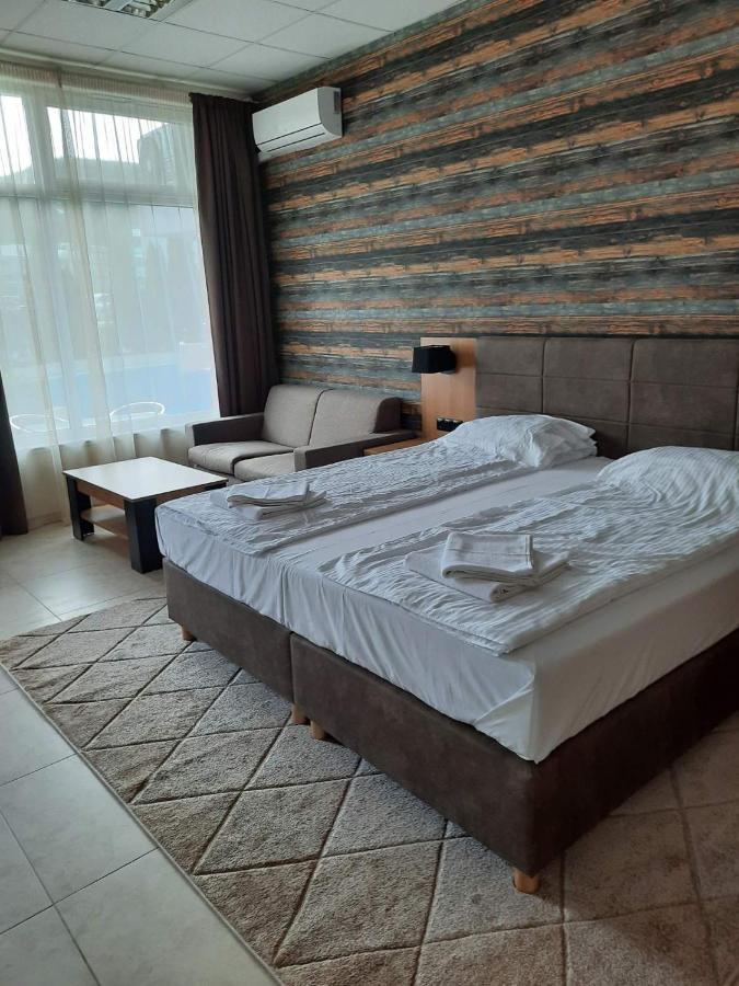 Бутикови Студиа Брита Kranevo Buitenkant foto