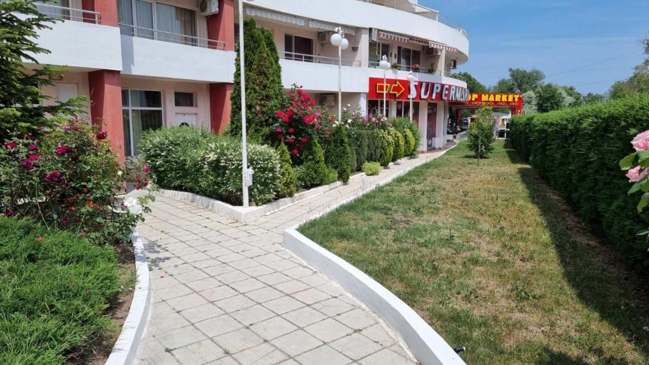 Бутикови Студиа Брита Kranevo Buitenkant foto