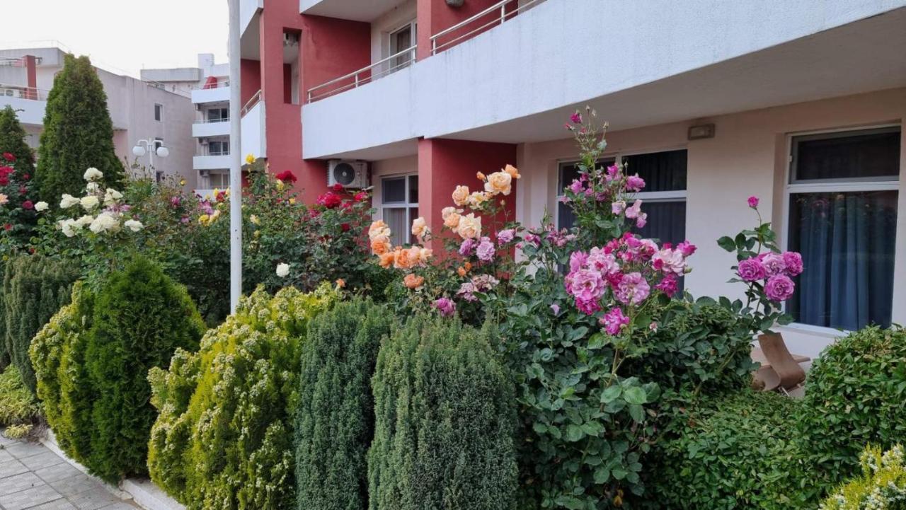Бутикови Студиа Брита Kranevo Buitenkant foto