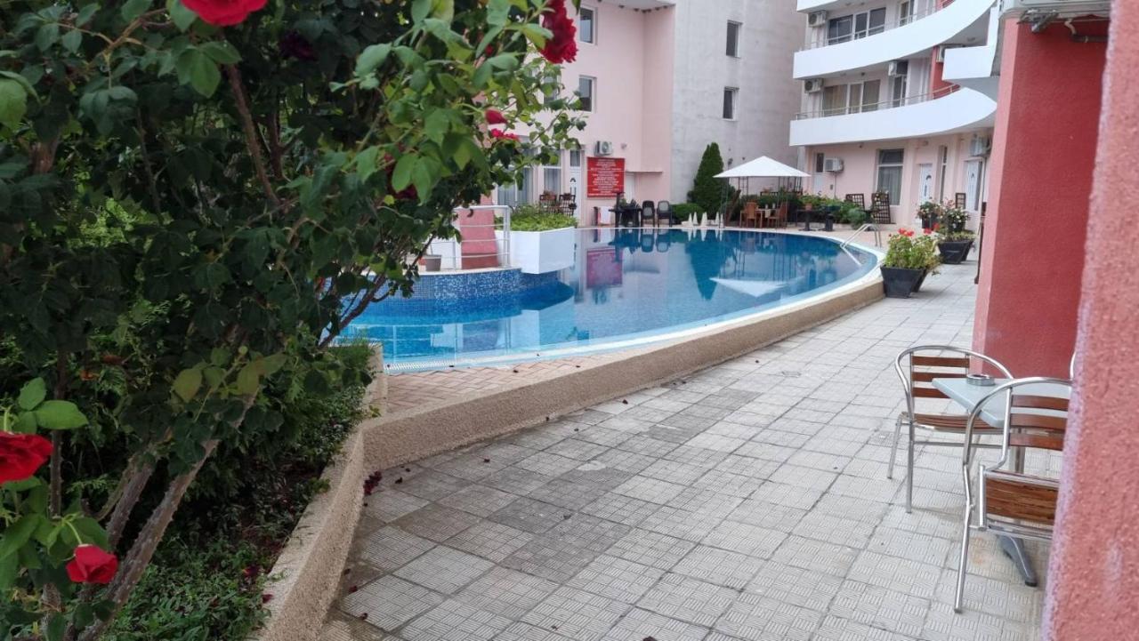 Бутикови Студиа Брита Kranevo Buitenkant foto