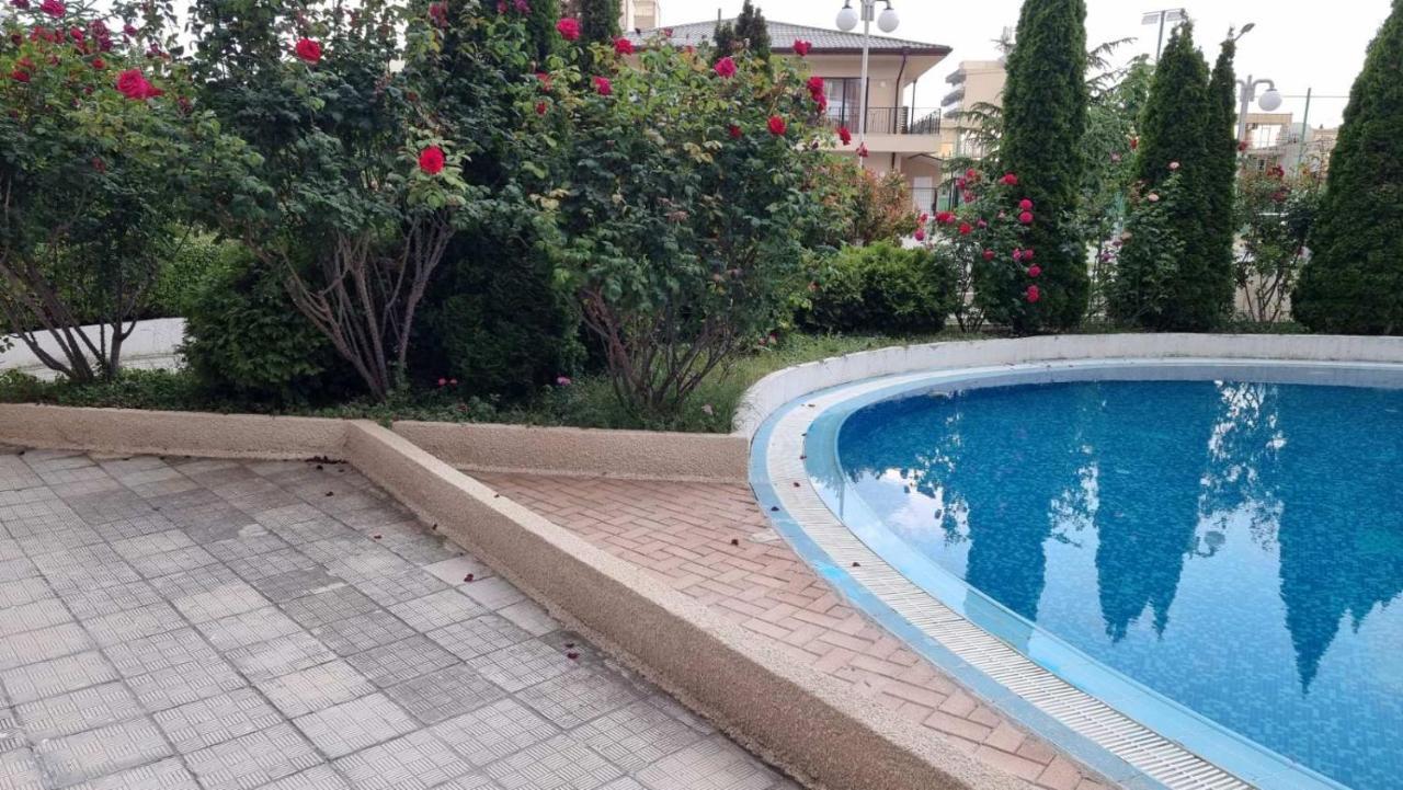 Бутикови Студиа Брита Kranevo Buitenkant foto